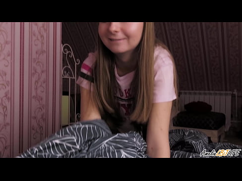 ❤️ UBlondie Ufunxa ubunzulu be-BFF yakhe kwaye Ufumana iCum emlonyeni wakhe ❌  kwi-xh.niceporn-tv.ru